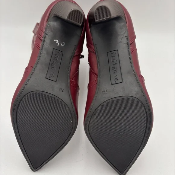 Indigo Red Heeled Boots with Classic Western Elegance - Picture 10 of 12